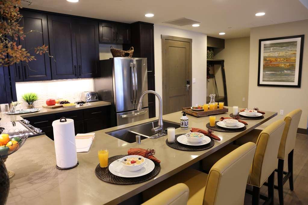 Hyatt Vacation Club At Northstar Lodge Truckee Room photo